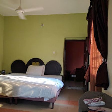 Room In Lodge - Clen-Phil Hotels And Suite Port Harcourt Luaran gambar