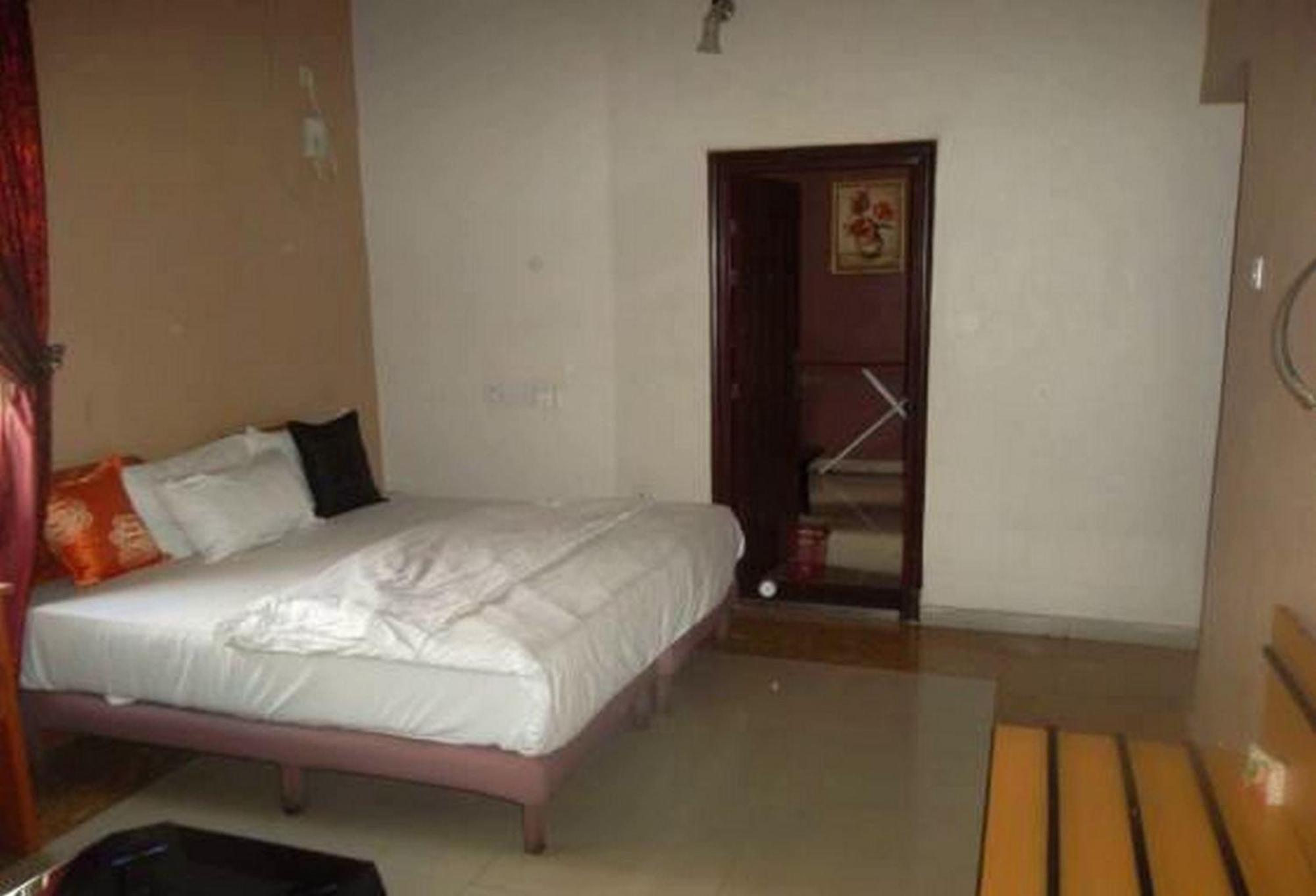 Room In Lodge - Clen-Phil Hotels And Suite Port Harcourt Luaran gambar