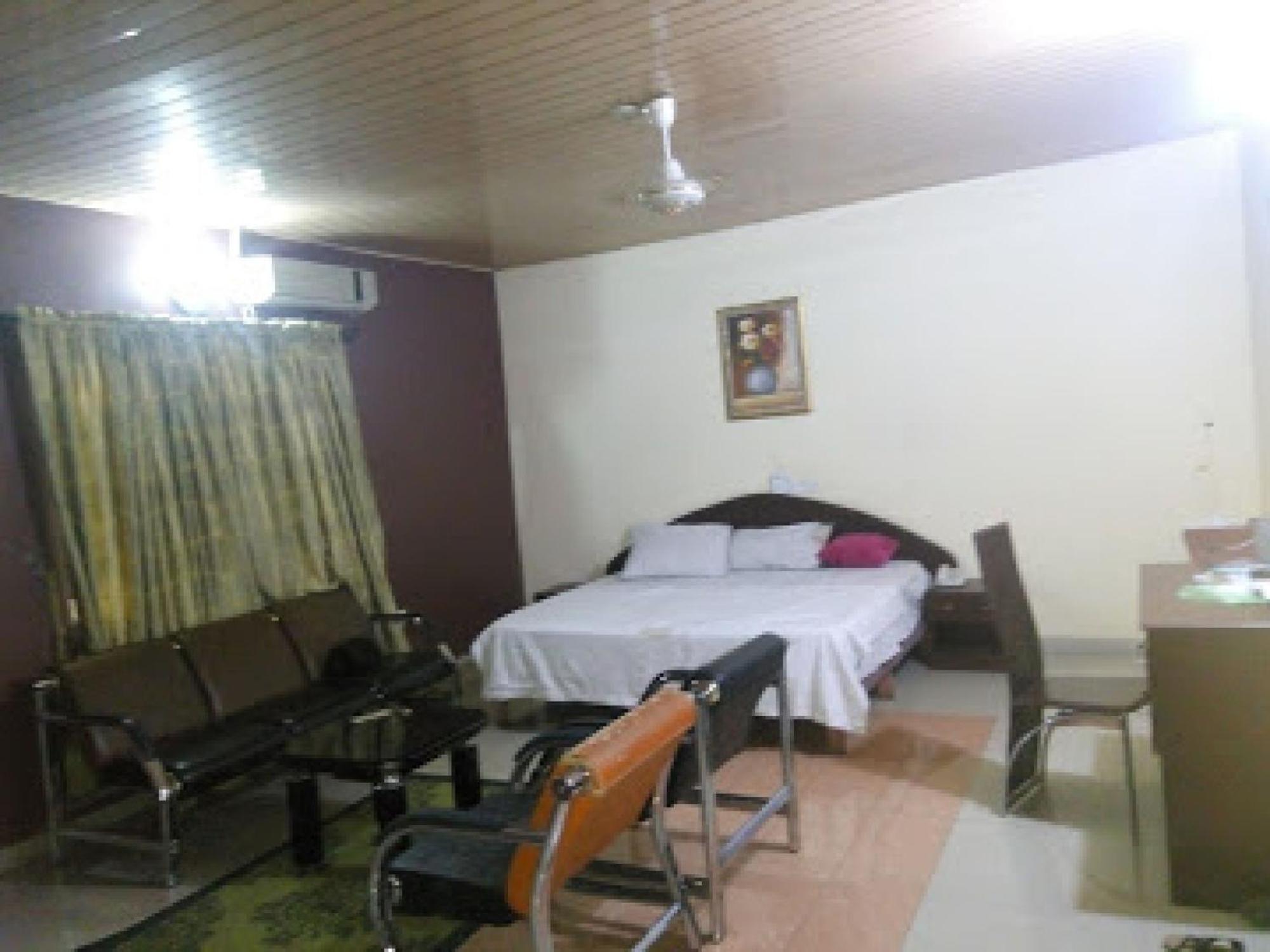 Room In Lodge - Clen-Phil Hotels And Suite Port Harcourt Luaran gambar