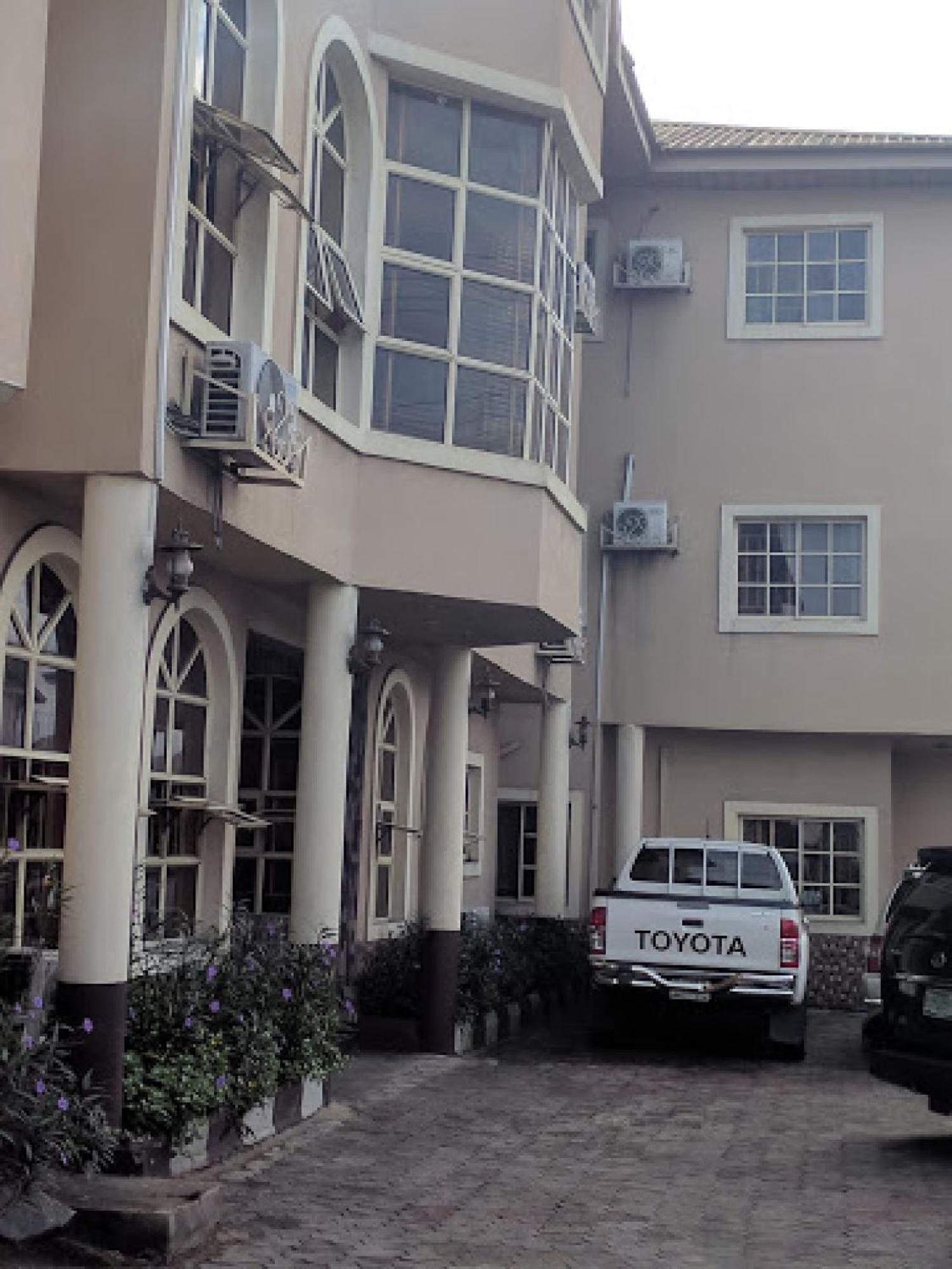 Room In Lodge - Clen-Phil Hotels And Suite Port Harcourt Luaran gambar